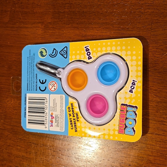 Bubble pop Keychain - Picture 2 of 2